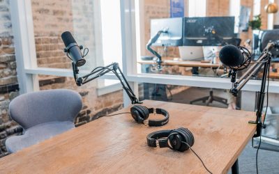 Skyrocket Your Business with These Top 8 Internet Marketing Podcasts in 2020